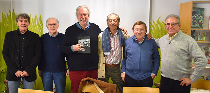 ponentes y moderador de la mesa redonda de pioneros de Salamanca